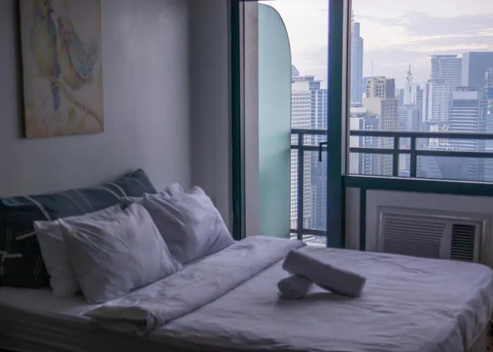 C-studio,best Sunset Pool,luxury,hotel Style Apartment Manila